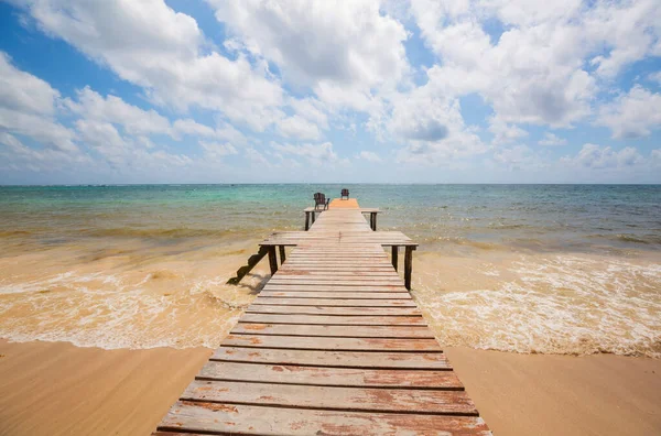 Strandpromenad Den Tropiska Stranden — Stockfoto