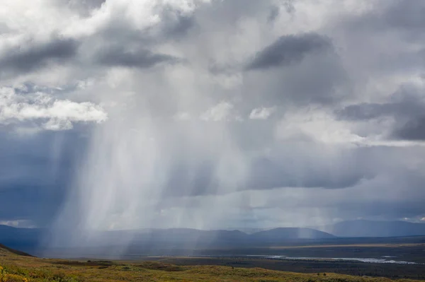 Rain Clouds Arctic Tundra — Φωτογραφία Αρχείου