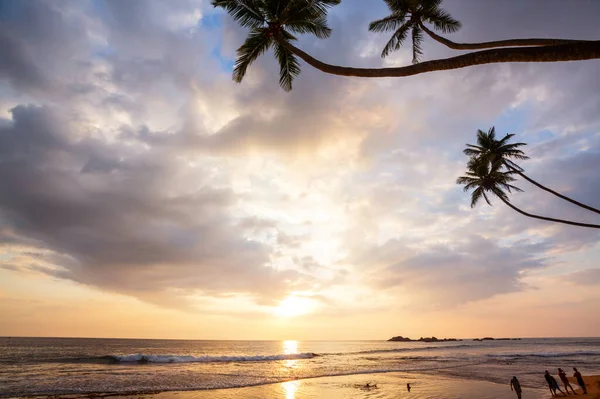 热带海滩上美丽的夏季风景 度假背景 — 图库照片