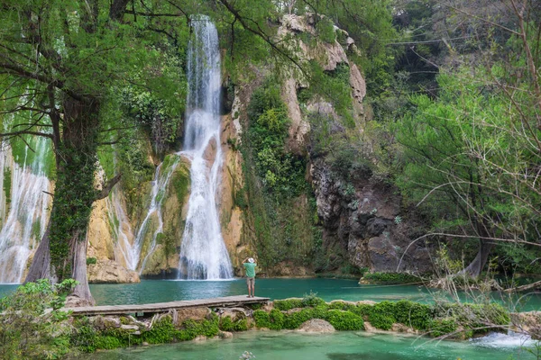 美丽的瀑布在丛林中 墨西哥 — 图库照片
