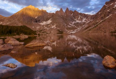 Sunset scene on the lake at sunset summer nature landscapes