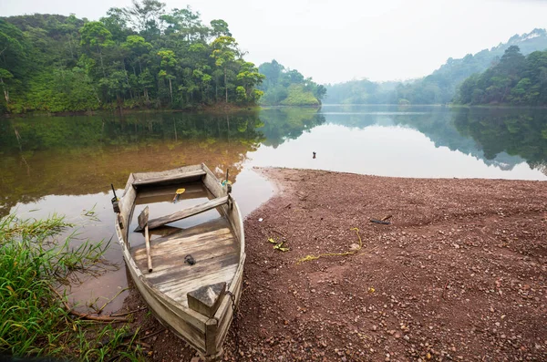Barco Belo Lago Tropical Honduras — Fotografia de Stock