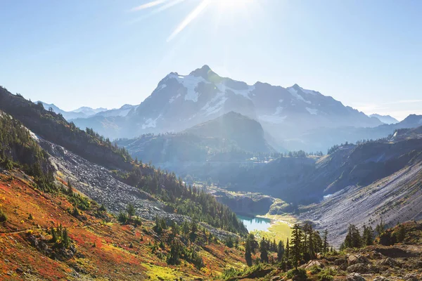 ワシントンの美しいピークシュクサン山 アメリカ — ストック写真