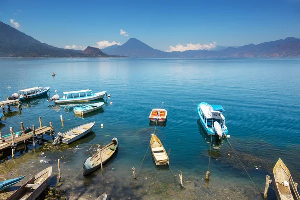 Beau Lac Atitlan Volcans Dans Les Hautes Terres Guatemala Amérique — Photo