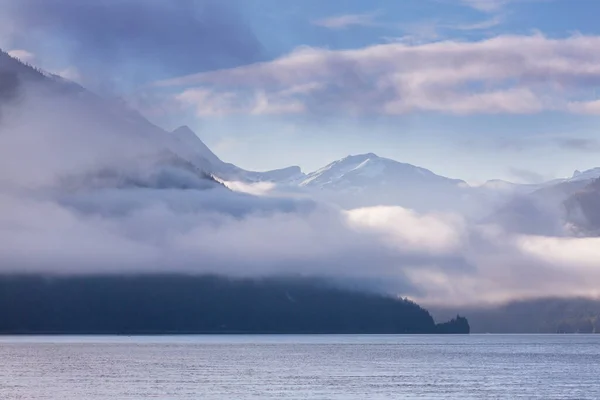 Escena Serena Junto Lago Montaña Canadá —  Fotos de Stock