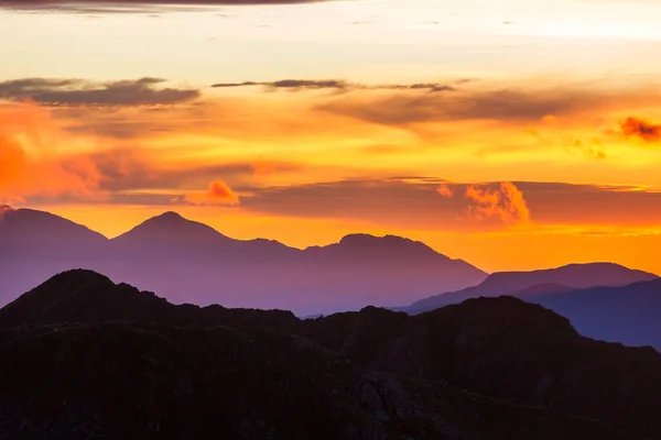 Сценический Закат Горах Красивый Природный Фон — стоковое фото