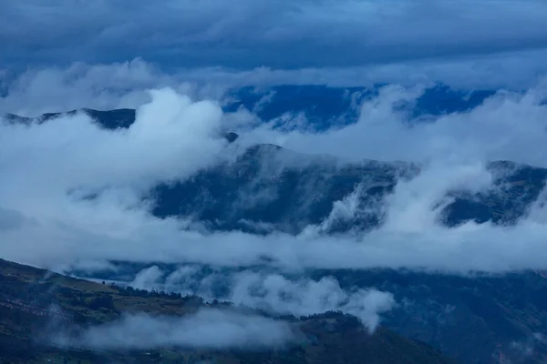 Güney Amerika Kolombiya Daki Puslu Yeşil Cordillera Dağları — Stok fotoğraf
