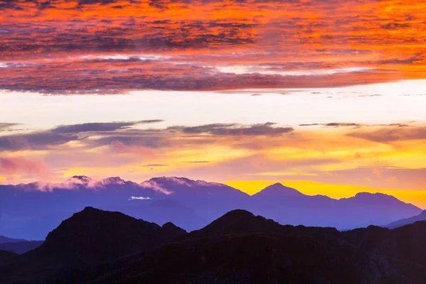 Scénický Západ Slunce Horách Krásné Přírodní Pozadí — Stock fotografie