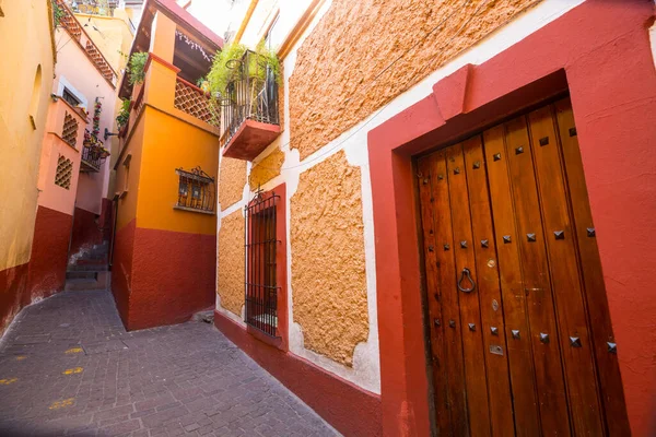 Kolonialne Historyczne Miasto Guanajuato Słynna Aleja Pocałunków Callejon Del Beso — Zdjęcie stockowe