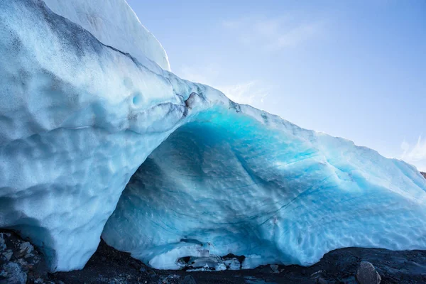 Гігантський Льодовик Високих Горах — стокове фото