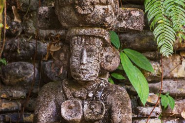 Maya heykeli Honduras 'ta