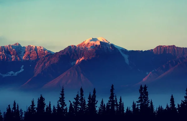 Montañas Escénicas Amanecer — Foto de Stock