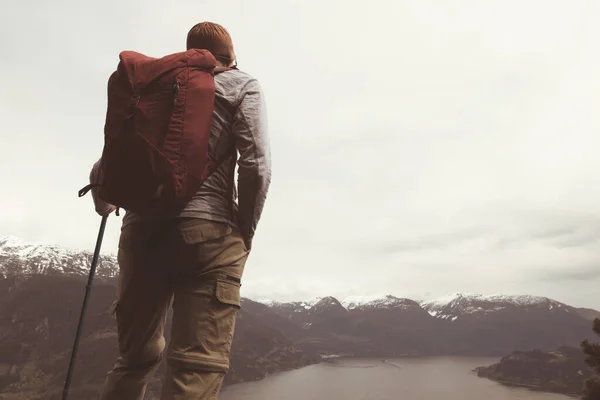 Мужчина Походе Канадских Горах — стоковое фото