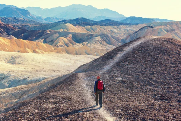 Abd Zabrisk Noktasında Turist Ölüm Vadisi Ulusal Parkı Kaliforniya — Stok fotoğraf