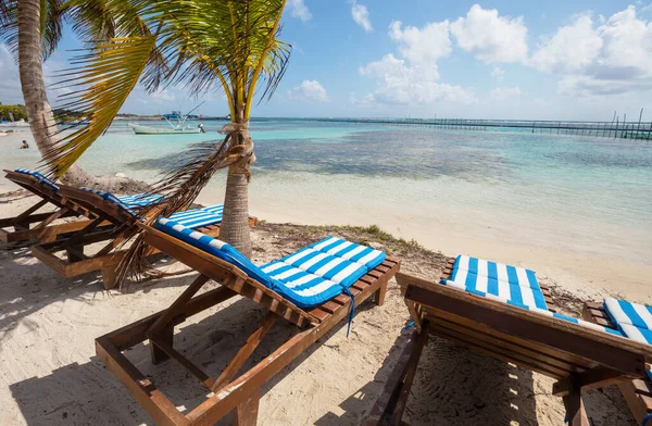 Luksusowa Plaża Wybrzeżu Oceanu Koncepcja Wakacje Wakacje Tropikalna Plaża — Zdjęcie stockowe