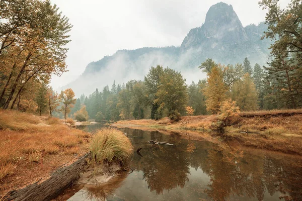 Schöne Herbstsaison Yosemite Nationalpark Kalifornien Usa — Stockfoto