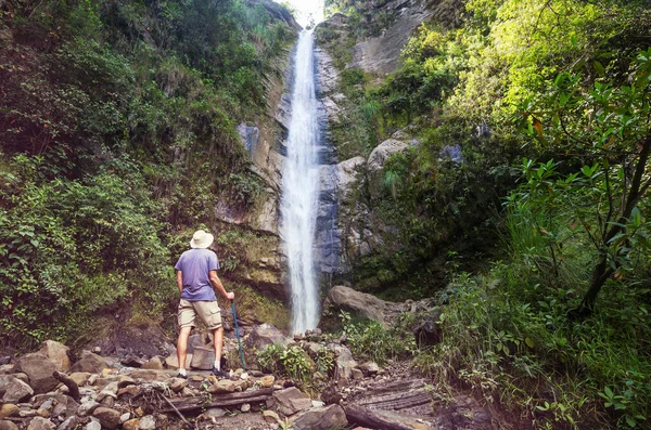 남아메리카 정글에 아름다운 근처의 등산객 — 스톡 사진