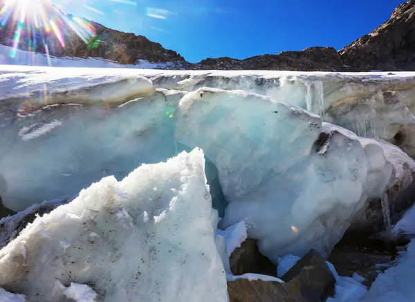Gletser Raksasa Pegunungan Tinggi — Stok Foto