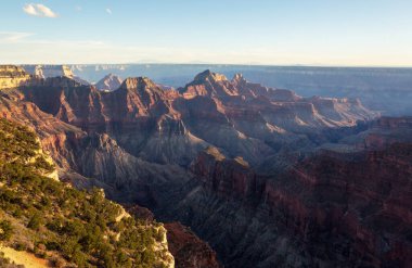 Büyük Kanyon 'un resimli manzaraları, Arizona, ABD. Güzel doğal arka plan. Gün doğumu görünümü.