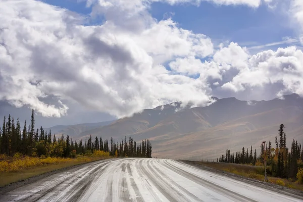 Alaska Otoyolu Amerika Birleşik Devletleri — Stok fotoğraf