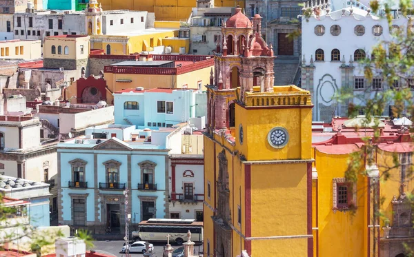 Meksika 'nın ünlü şehri Guanajuato' nun güzel manzarası.