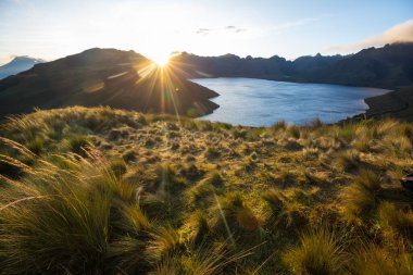 Ekvador, Güney Amerika 'da güzel dağlar