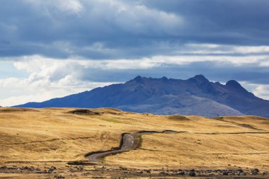 Ekvador, Güney Amerika 'da güzel yüksek dağlar manzarası