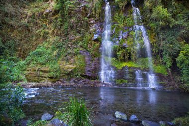 Ekvador, Güney Amerika 'da güzel bir şelale