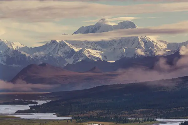 Γραφικά Βουνά Της Αλάσκας Καλοκαίρι Χιονισμένα Βουνά Παγετώνες Και Βραχώδεις — Φωτογραφία Αρχείου
