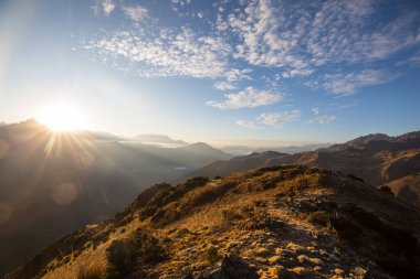 Peru 'daki And Dağları' ndaki (veya Güney Cordilleras 'taki) güzel dağlar