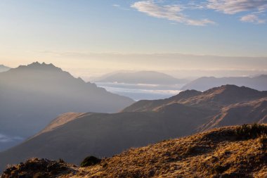 Peru 'daki And Dağları' ndaki (veya Güney Cordilleras 'taki) güzel dağlar