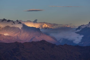 Cordillera Blanca, Peru, Güney Amerika 'daki güzel dağ manzaraları