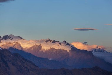 Cordillera Blanca, Peru, Güney Amerika 'daki güzel dağ manzaraları