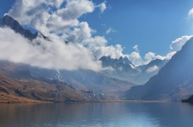 Cordillera Blanca 'da güzel dağlar, Peru, Güney Amerika