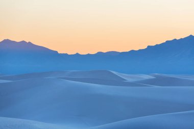 New Mexico, ABD 'deki White Sands Kumulları' ndaki alışılmadık doğal manzaralar.