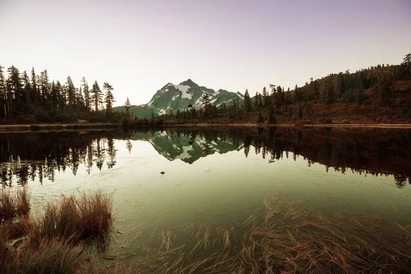 Scenic Picture See Mit Mount Shuksan Reflexion Washington Usa — Stockfoto