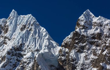Cordillera Blanca, Peru, Güney Amerika 'daki güzel dağ manzaraları