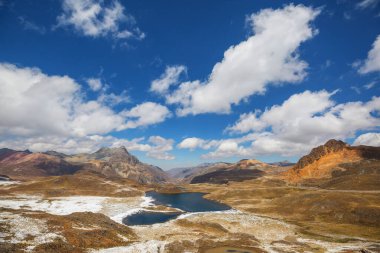 Cordillera Blanca 'da güzel dağlar, Peru, Güney Amerika