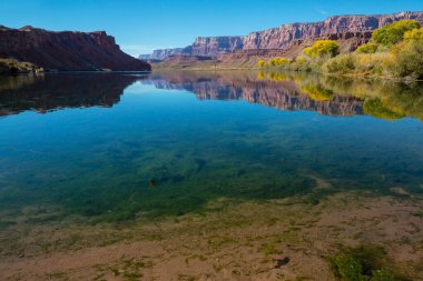 Utah, ABD 'deki Colorado nehrinin kanyonu.