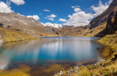 Cordillera Blanca 'da güzel dağlar, Peru, Güney Amerika