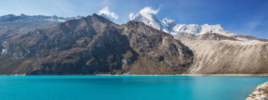Cordillera Blanca, Peru, Güney Amerika 'daki Paron Gölü.