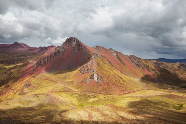 秘鲁安第斯山脉 或南部科迪勒拉山脉 美丽的山景 — 图库照片