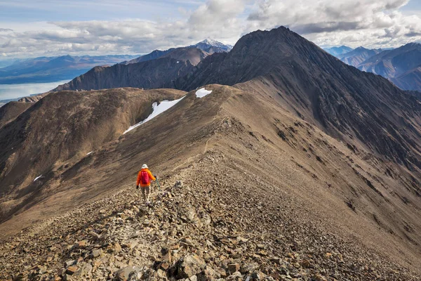 Orang Hiking Pegunungan Kanada Hike Adalah Aktivitas Rekreasi Populer Amerika — Stok Foto