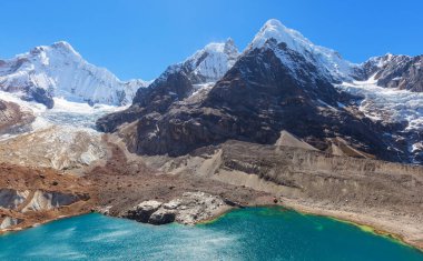 Cordillera Blanca 'da güzel dağlar, Peru, Güney Amerika