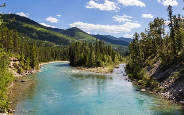 Beautiful Mountains River Summer Season Canada — Foto Stock