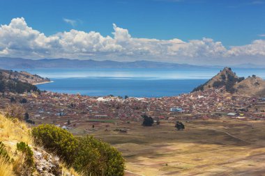 Bolivya 'daki güzel Titicaca Gölü