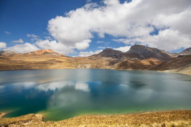 Cordillera Blanca 'da güzel dağlar, Peru, Güney Amerika