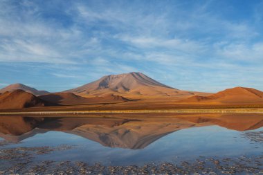 Atacama Çölü, Kuzey Şili 'deki güzel doğal manzaralar.