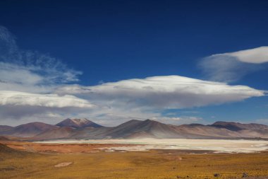 Atacama Çölü, Kuzey Şili 'deki güzel doğal manzaralar.