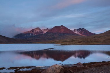 Cordillera Blanca 'da güzel dağlar, Peru, Güney Amerika